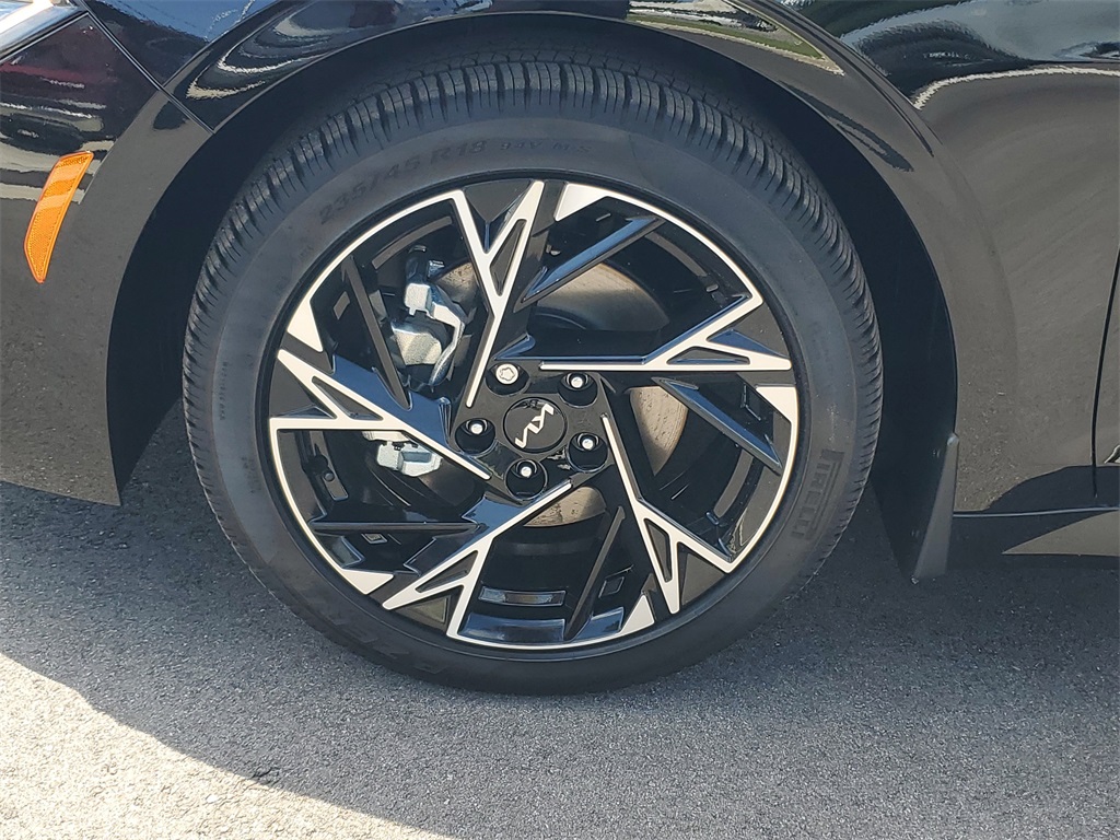 Vehicle image 5 of 30