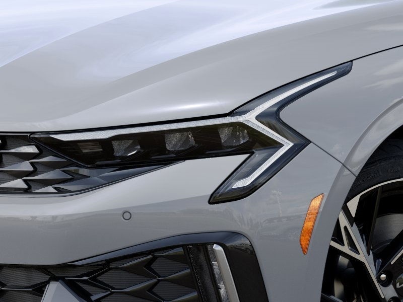 Vehicle image 11 of 27