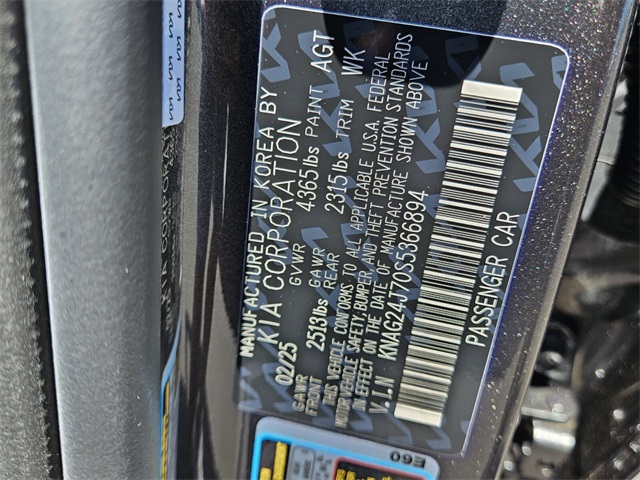 Vehicle image 18 of 22
