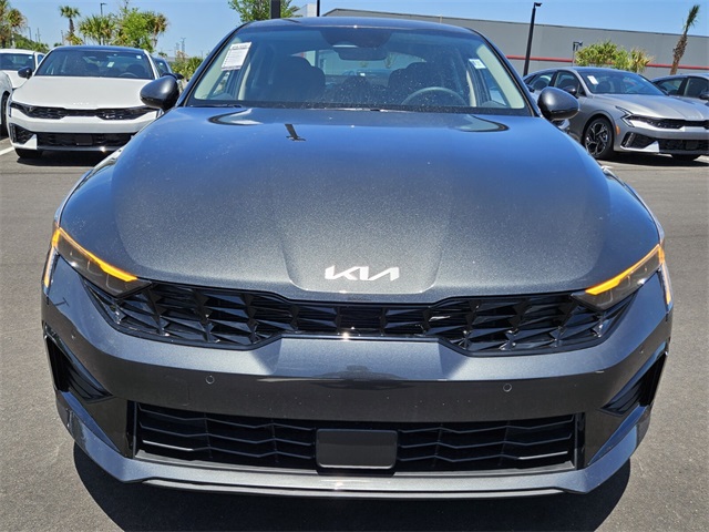 Vehicle image 19 of 22