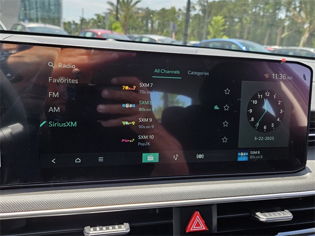 Vehicle image 15 of 22