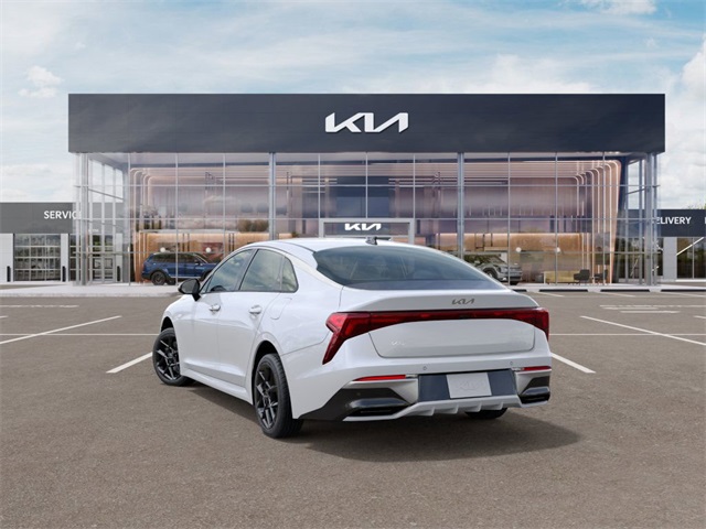 Vehicle image 8 of 26
