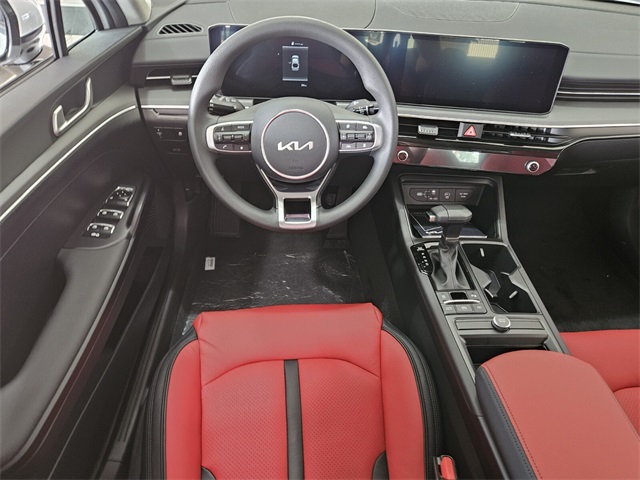 Vehicle image 10 of 20