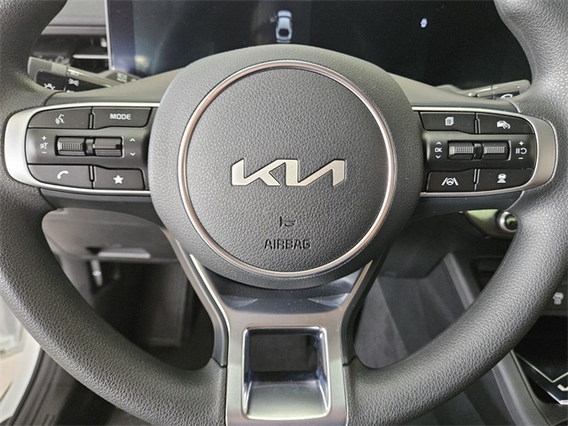 Vehicle image 12 of 20