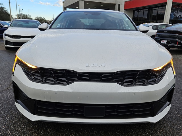 Vehicle image 20 of 22
