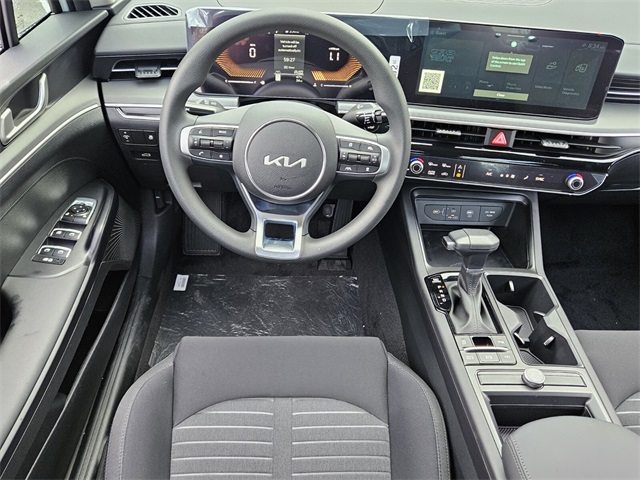 Vehicle image 10 of 22