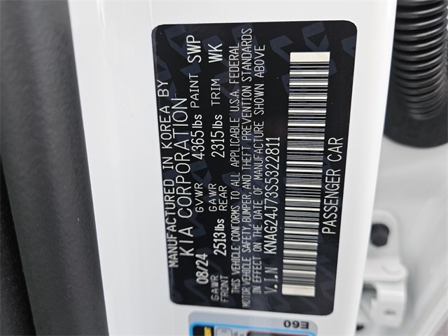 Vehicle image 17 of 22