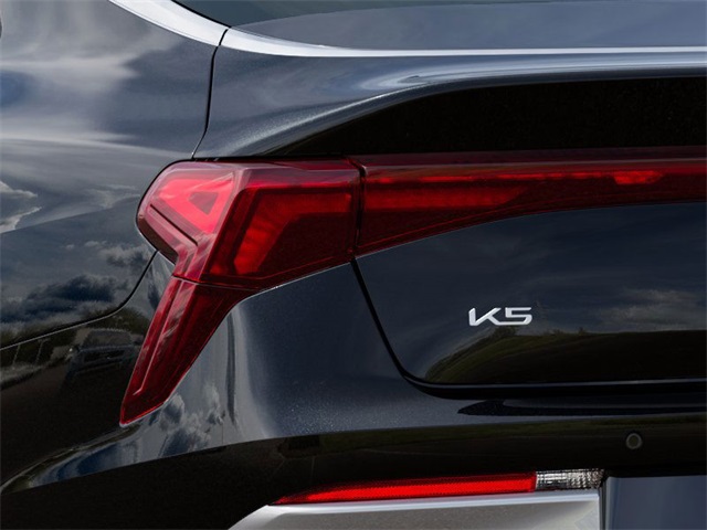 Vehicle image 12 of 27