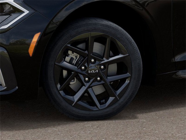 Vehicle image 10 of 27