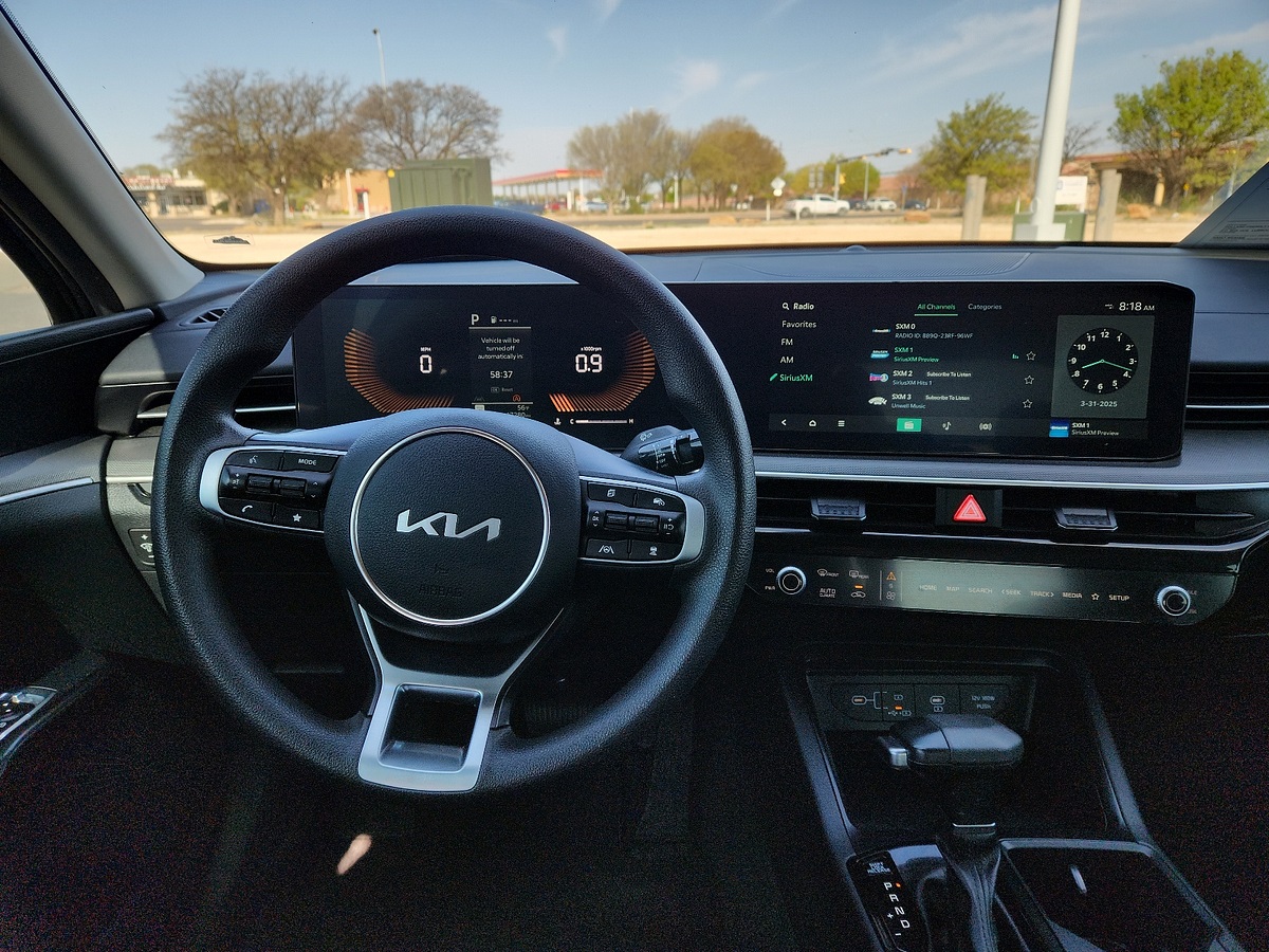 Vehicle image 6 of 12