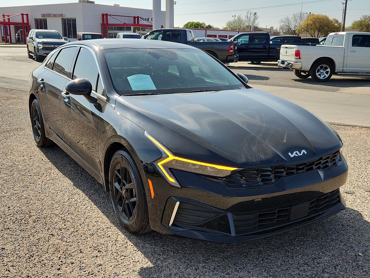 Vehicle image 3 of 12