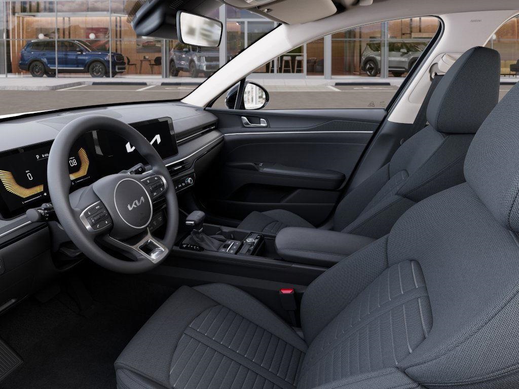 Vehicle image 16 of 27