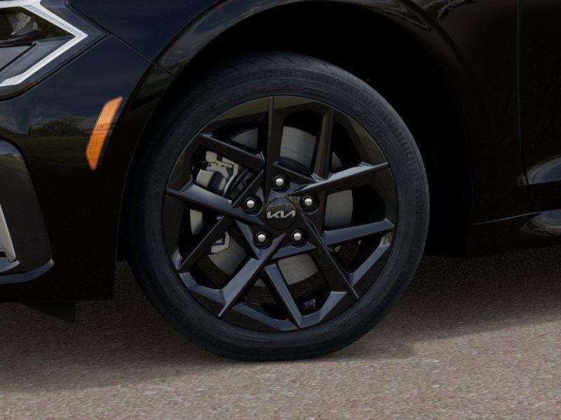 Vehicle image 10 of 27