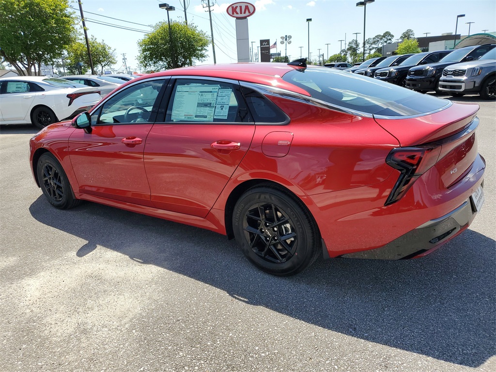 Vehicle image 4 of 27