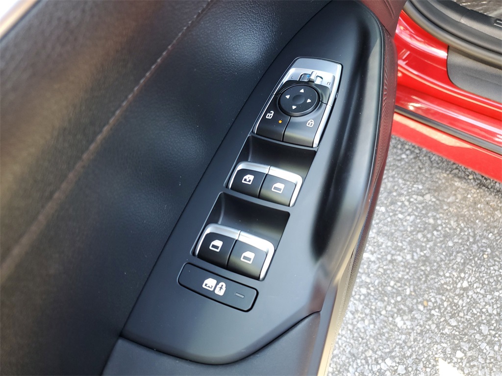 Vehicle image 9 of 27