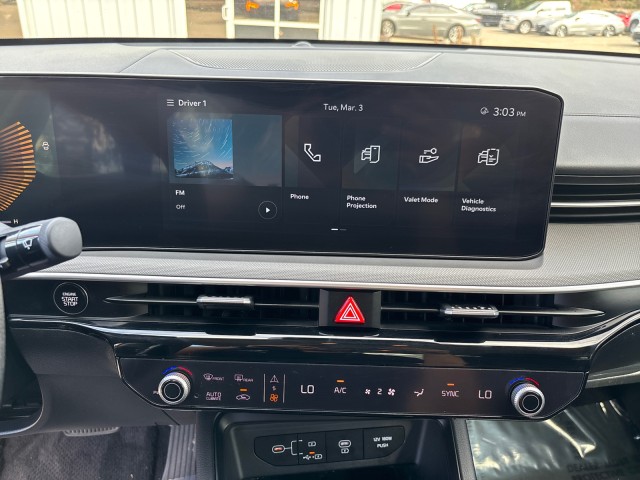 2025 Kia K5 LXS Image 18 of 22