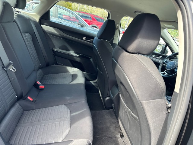 2025 Kia K5 LXS Image 10 of 22