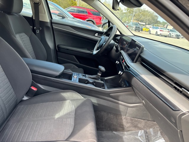 2025 Kia K5 LXS Image 20 of 22