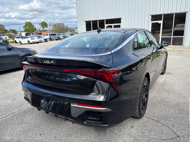 2025 Kia K5 LXS Image 7 of 22