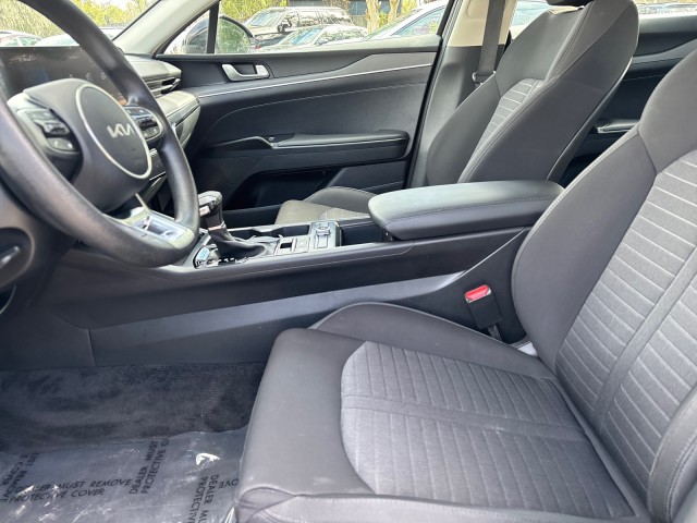 2025 Kia K5 LXS Image 12 of 22