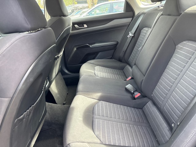 2025 Kia K5 LXS Image 11 of 22