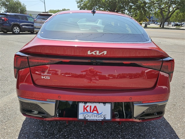 Vehicle image 4 of 22