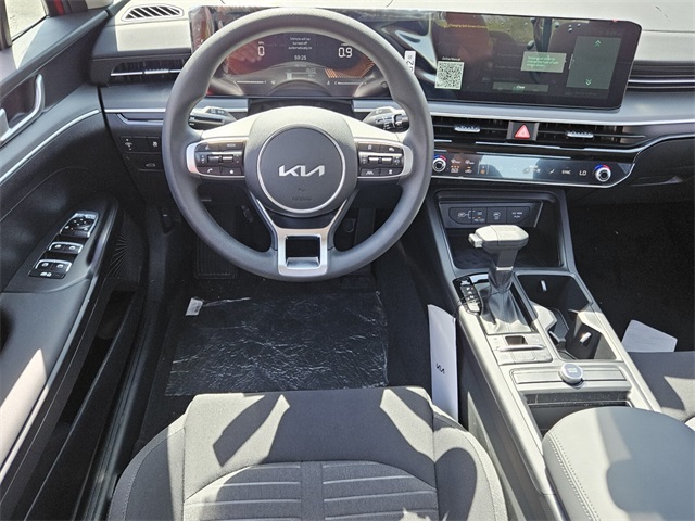 Vehicle image 11 of 22
