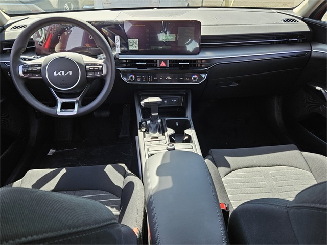 Vehicle image 12 of 22