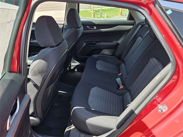 Vehicle image 9 of 22