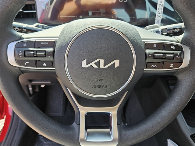 Vehicle image 13 of 22