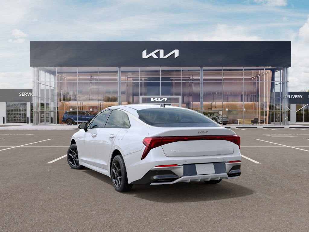 Vehicle image 9 of 27