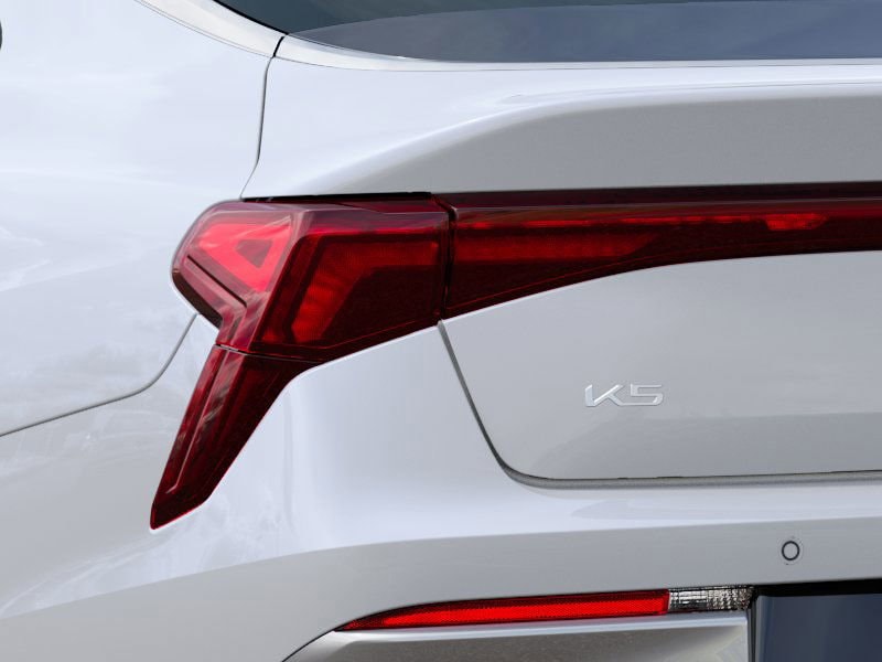 Vehicle image 12 of 27
