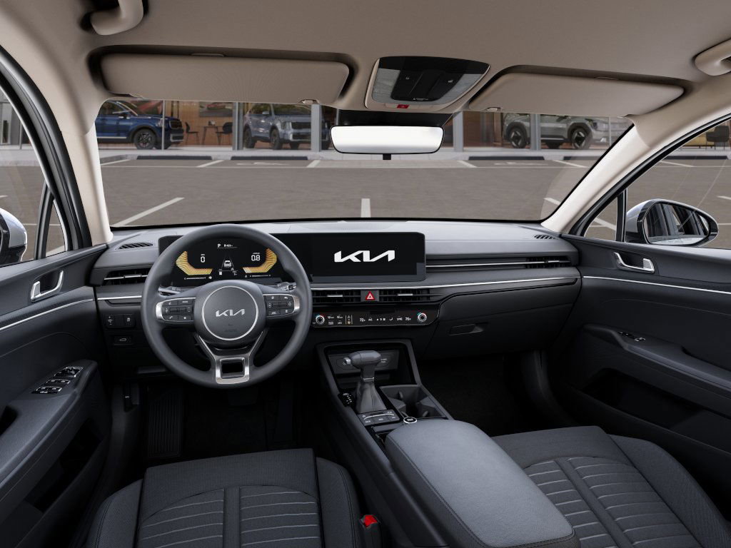 Vehicle image 14 of 27