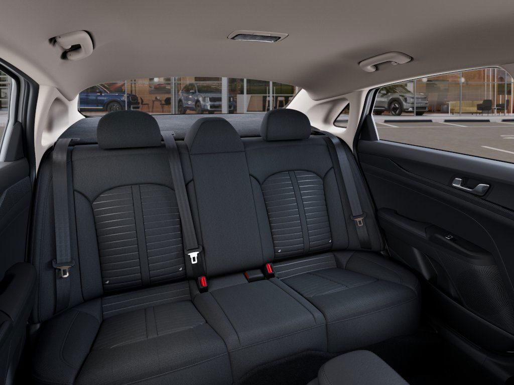 Vehicle image 16 of 27