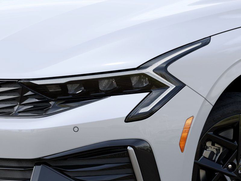 Vehicle image 11 of 27