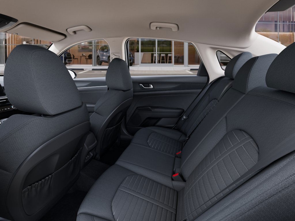 Vehicle image 18 of 27