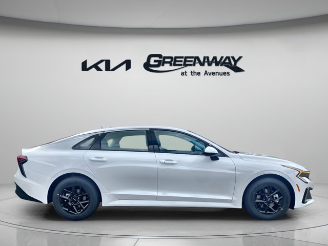 Vehicle image 2 of 31