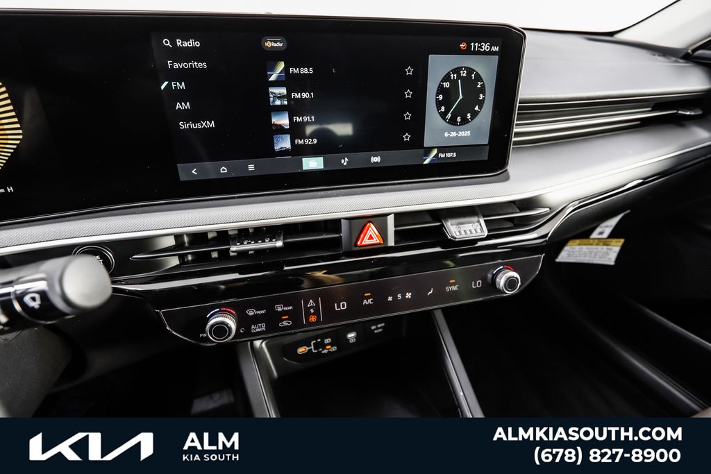 Vehicle image 73 of 90