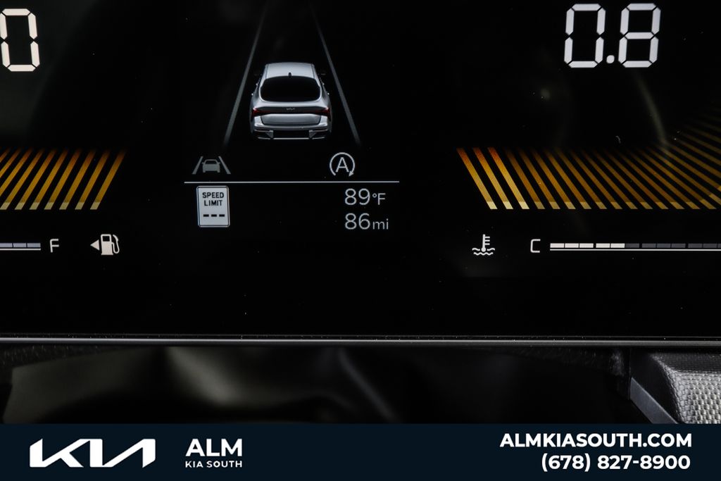 Vehicle image 27 of 90