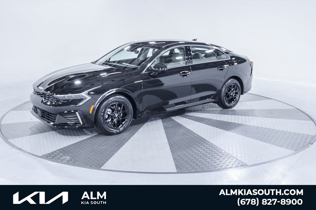 Vehicle image 3 of 90