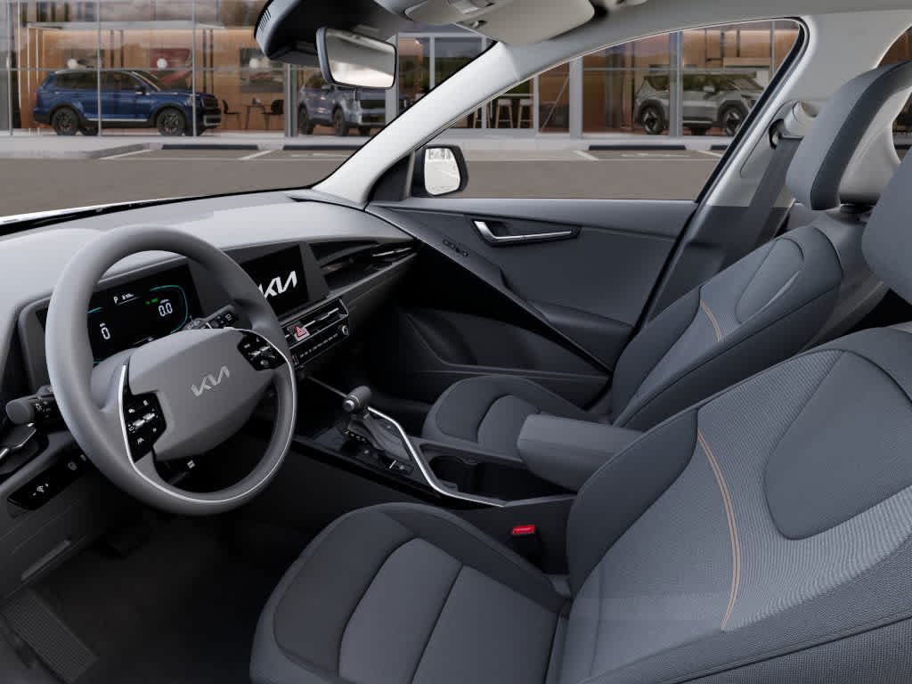 Vehicle image 17 of 27
