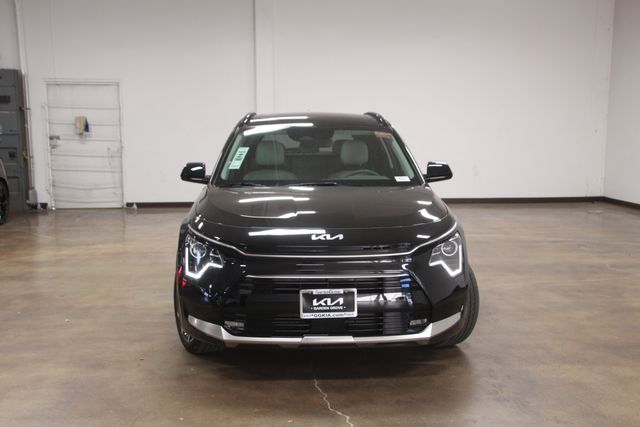 Vehicle image 4 of 44