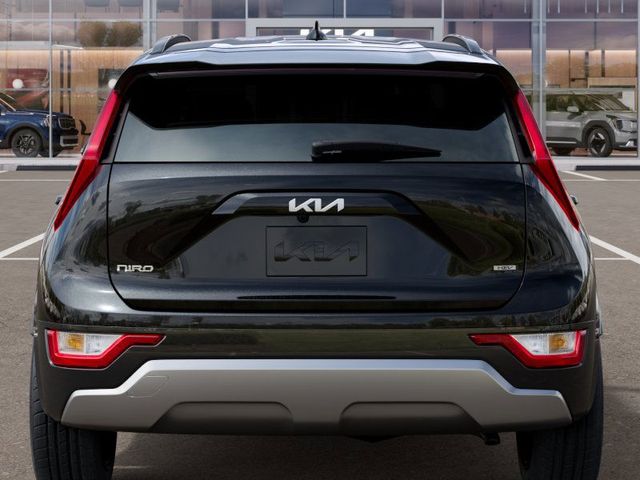 Vehicle image 10 of 44
