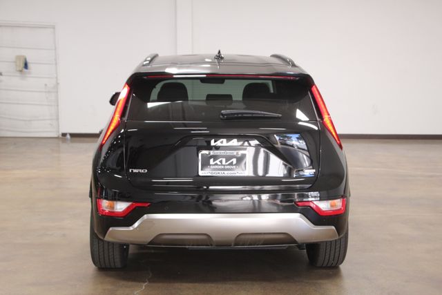 Vehicle image 9 of 44