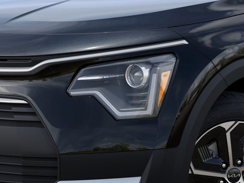 Vehicle image 11 of 27