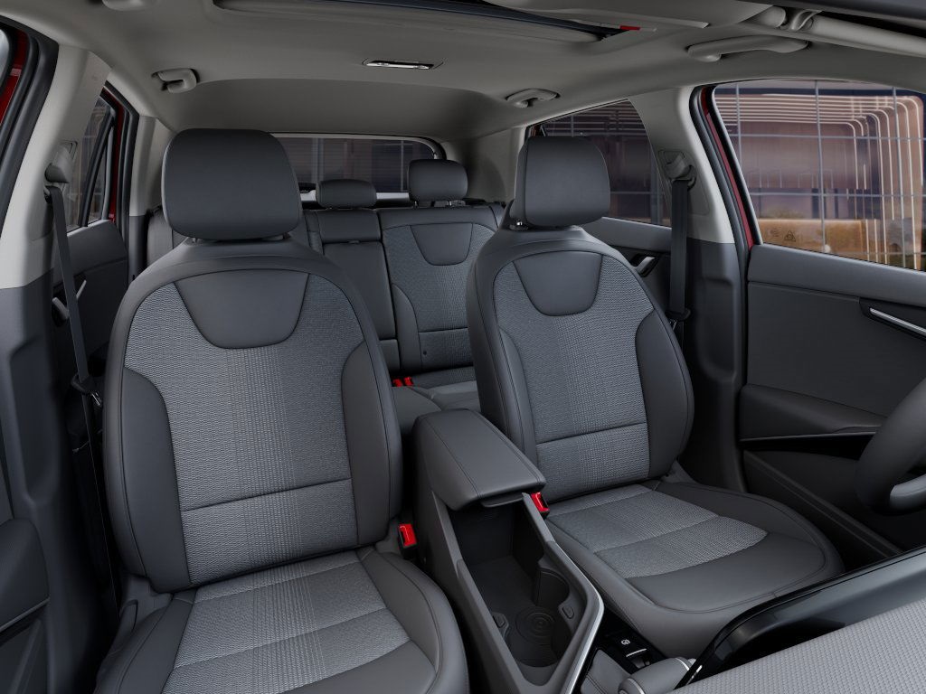Vehicle image 15 of 27