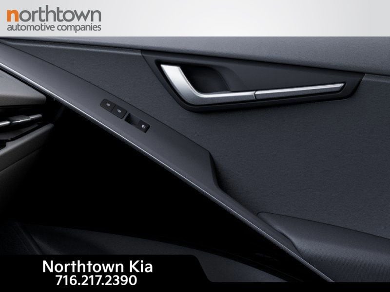 Vehicle image 28 of 30