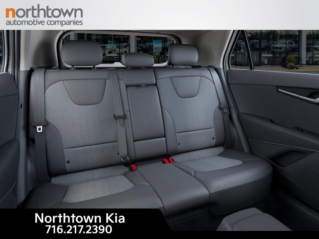 Vehicle image 19 of 30