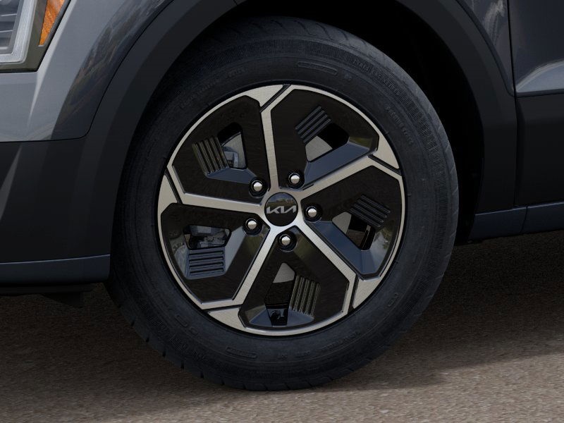 Vehicle image 10 of 27