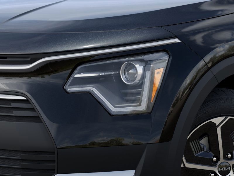 Vehicle image 11 of 27